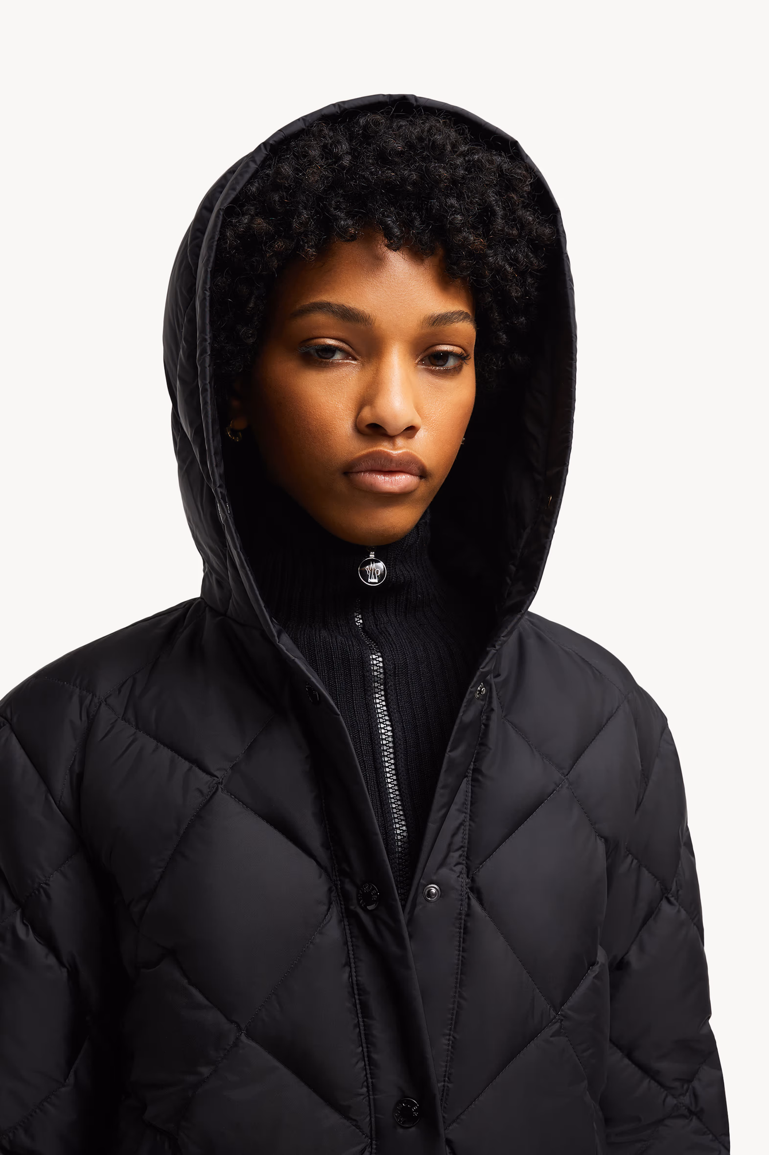 Arvouin Hooded Diamond-Quilted Short Down Jacket Black Moncler 7